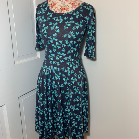LuLaRoe Dresses & Skirts - LuLaRoe NWOT XS Nicole Dress